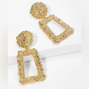 ZARA- NEW GOLD DROP EARRINGS